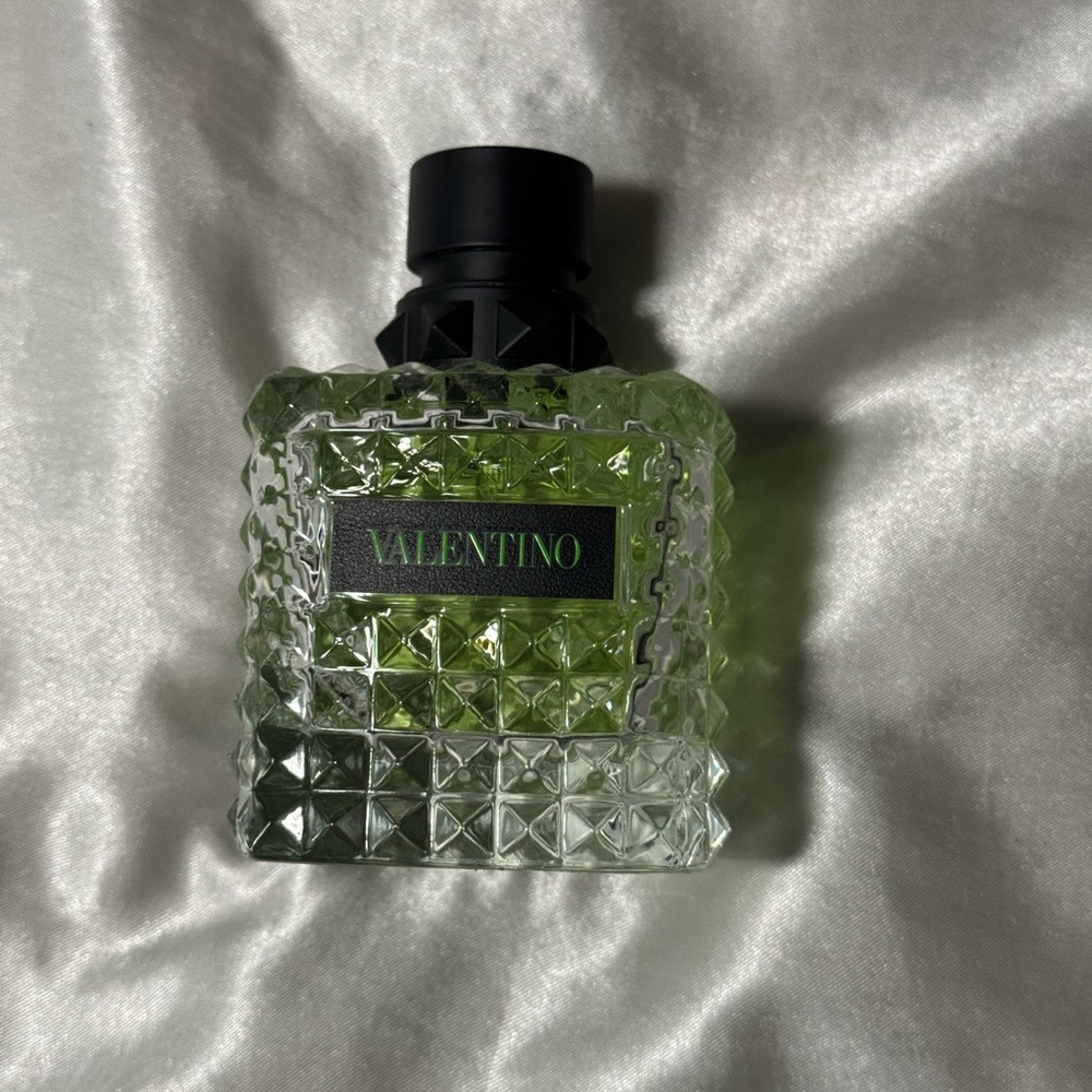 Valentino born in Roma green stravaganza